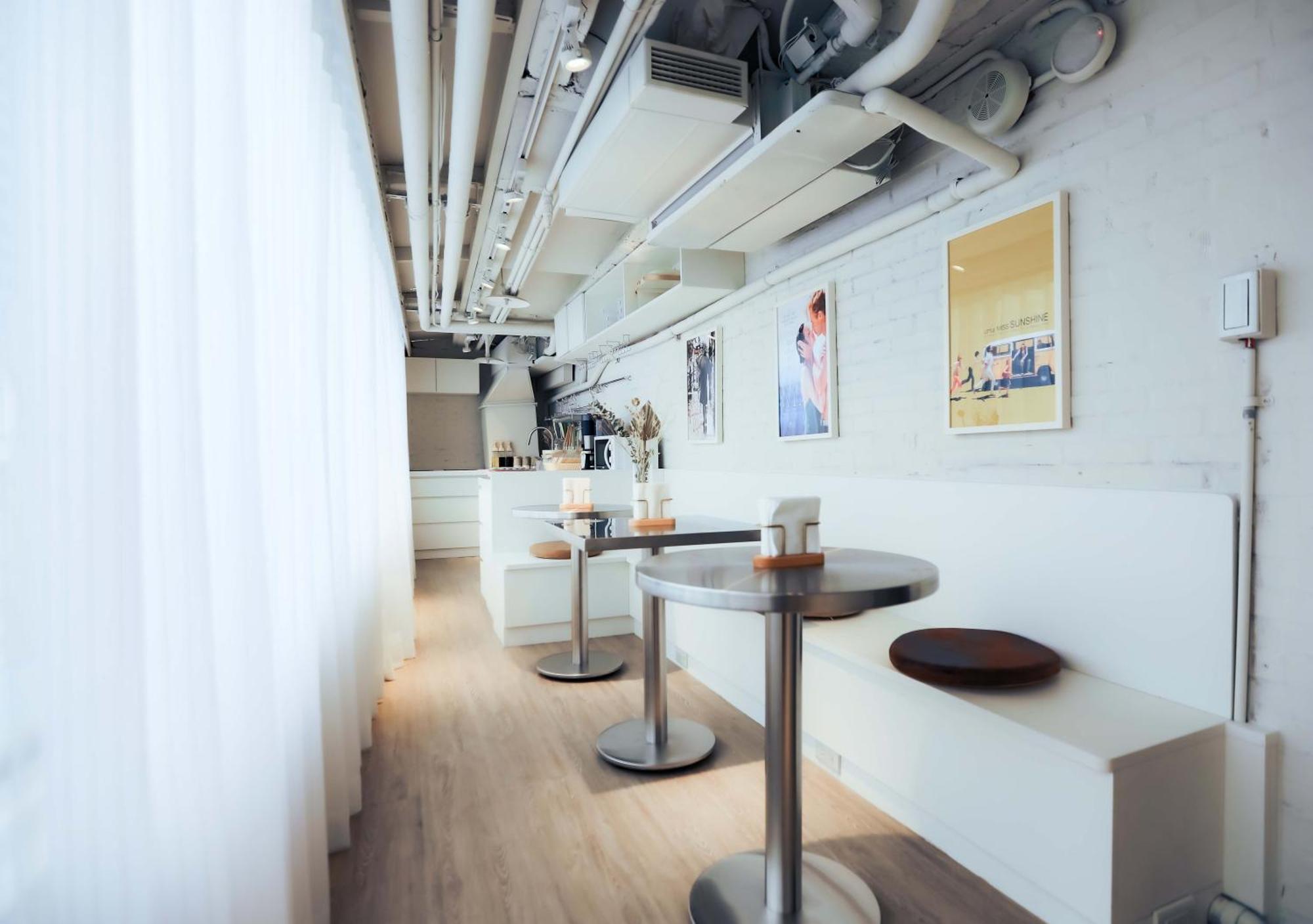 Wondertime2- Ladies' Inn 'Taipei Main Station Bagian luar foto