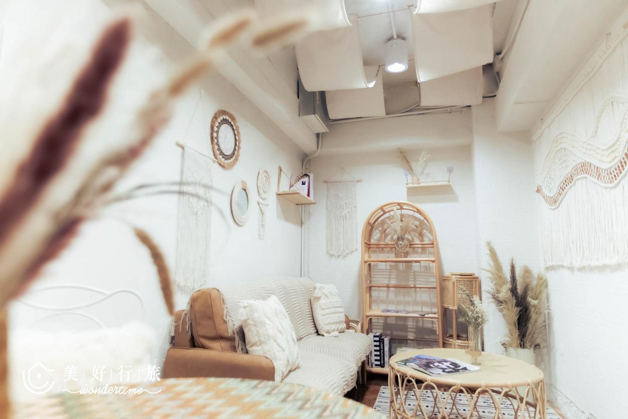 Wondertime2- Ladies' Inn 'Taipei Main Station Bagian luar foto
